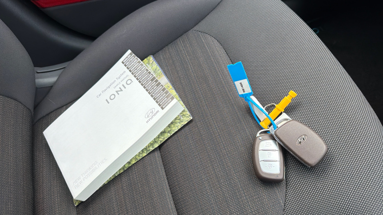 Hyundai IONIQ 1.6 GDi Hybrid Premium 5dr DCT Hybrid Hatchback